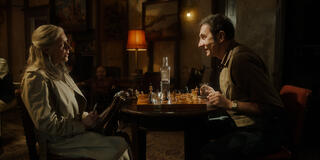 Saskia Reeves e Branko Djuric in Slow Horses 2x04