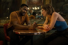 Kadiff Kirwan e Aimee-Ffion Edwards in Slow Horses 3x01