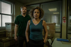 Jack Lowden e Rosalind Eleazar in Slow Horses 3x01