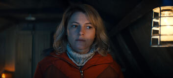 Amy Seimetz come Birdie in Sweet Tooth 3x01