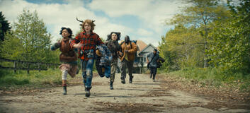 Naledi Murray, Christian Convery, Stefania LaVie Owen, Nonso Anozie, Adeel Akhtar in Sweet Tooth 3x02