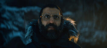 Adeel Akhtar come Singh in Sweet Tooth 3x08