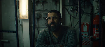 Adeel Akhtar come Singh in Sweet Tooth 3x04