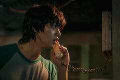 Song Kang in Sweet Home 1x01