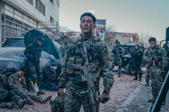 Kim Moo-Yeol come Kim Yeong-hu in Sweet Home 2x01