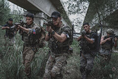 Kim Moo-Yeol come Kim Yeong-hu in Sweet Home 2x06