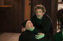 Rob Lowe, John Owen Lowe in Unstable 2x04