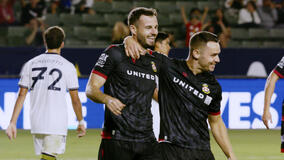 Anthony Forde e Billy Waters in Welcome to Wrexham 3x01