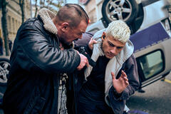 Emilio Sakraya come Octavio Bergmann e Florian Schmidtke come Winkler sul set di 60 Minutes