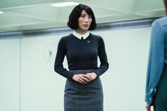 Dichen Lachman in Scissione 1x05