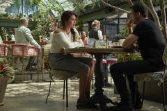 Priyanka Chopra Jonas come Nadia Sinh, Richard Madden come Mason Kane in Citadel 1x05