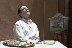 Elio Germano in Iddu di Fabio Grassadonia e Antonio Piazza