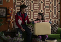 (S-D) Emmanuel Restrepo come Camilo Granados, Sara Pinzón come Luisa Salcedo in La Primera Vez 2x02