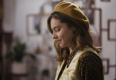 Francisca Estevez come Eva Samper in La Primera Vez 2x03