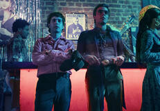 Emmanuel Restrepo come Camilo Granados, Alejandro Santa María come Alfredo in La Primera Vez 2x08