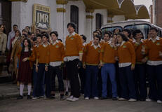 Mateo Garcia Mazo (Rodrigo Arbelaez), Sergio Palau (Martin Salcedo), Brandon Figueredo (Alvaro Castro), Ángelo Valotta (Quinones), Sara Pinzón (Luisa Salcedo), Veronica Orozco (Ana), Brandon Figueredo (Alvaro Castro), Ángelo Valotta (Quinones) in La Primera Vez 2x08