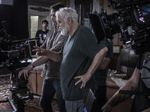 Marco Tullio Giordana sul set del suo film La Vita Accanto