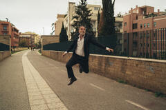 Valerio Mastandrea in Nonostante di Valerio Mastandrea