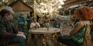 Len-Barry Simons come Chu, Emily Rudd come Nami in One Piece - Stagione 1