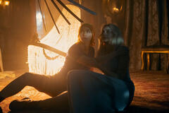 Emily Rudd come Nami, Celeste Loots come Kaya in One Piece - Stagione 1