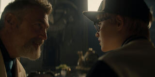 Vincent Regan come Vice-Admiral Garp, Morgan Davies come Koby in One Piece - Stagione 1