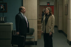 Bill Camp e Virginia Kull in Presunto innocente 1x04