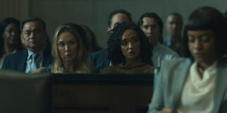 Elizabeth Marvel e Ruth Negga in Presunto innocente 1x06