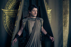 Iwan Rheon come Tenax in Those About To Die 1x09