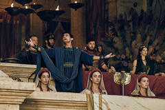 (S-D) Jojo Macari come Domitian, Tom Hughes come Titus, Romana Maggiora Vergaro come Salena in Those About To Die 1x10