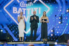 (S-D) Rebecca Staffelli, Alvin e Ilary Blasi sul palco del Radio Norba Cornetto Battiti Live 2024