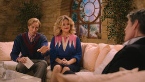 Emily Atack come Sarah Stratton e Oliver Chris come James Vereker in Rivals