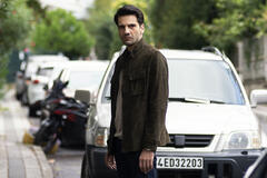 Kaan Urgancioglu (Ilgaz Kaya) in Segreti di Famiglia 1x10