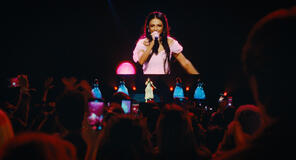 Saleka Night Shyamalan come Lady Raven in TRAP