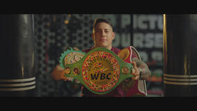 Alejandra Jiménez in We All Play di Pablo de la Chica - Immagine dal film