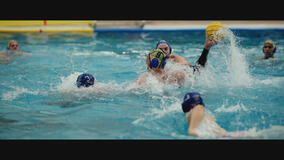 Víctor Gutiérrez in We All Play di Pablo de la Chica - Immagine dal film
