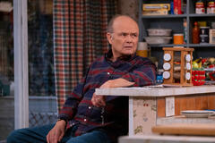 Kurtwood Smith come Red Forman in That '90s Show 1x04