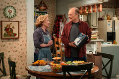 (S-D) Debra Jo Rupp come Kitty Forman, Kurtwood Smith come Red Forman in That '90s Show 1x06