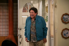 Don Stark come Bob in That '90s Show 2x02