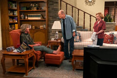 (S-D) Will Forte come Kiefer, Kurtwood Smith come Red, Debra Jo Rupp come Kitty in That '90s Show 2x06