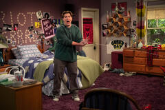 Max Donovan come Nate in That '90s Show 2x07