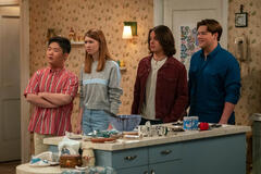 (S-D) Reyn Doi come Ozzie, Callie Haverda come Leia, Mace Coronel come Jay, Max Donovan come Nate in That '90s Show 2x08