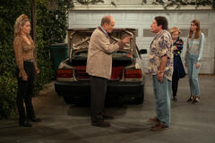 (S-D) Andrea Anders come Sherri, Kurtwood Smith come Red, Don Stark come Bob, Debra Jo Rupp come Kitty, Callie Haverda come Leia in That '90s Show 2x08