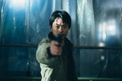 Masaki Suda in Cloud di Kiyoshi Kurosawa - Immagine dal set