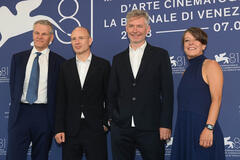 Delegazione del film One to One: John & Yoko al photocall del film di Kevin Macdonald e Sam Rice-Edwards a Venezia 81 il 29 agosto 2024