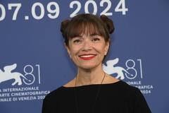 La regista Paola Randi al photocall del film La storia del Frank e della Nina a Venezia 81 il 31 agosto 2024