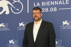 Il regista Péter Kerekes al photocall del film Wishing on a star di Péter Kerekes a Venezia 81 il 31 agosto 2024