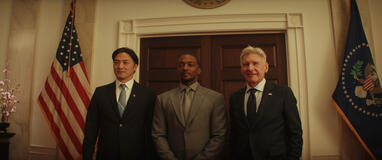 (S-D): Primo Ministro Ozaki (Takehiro Hira), Captain America/Sam Wilson (Anthony Mackie), e Presidente Thaddeus Ross (Harrison Ford) in Captain America: Brave New World