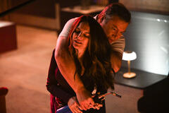 (S-D) Yara Martinez come Gloria Perez, Julio Cedillo come Rafel Perez in Chicago P.D. 11x09