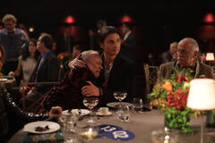 Scena da Emily in Paris 1x09