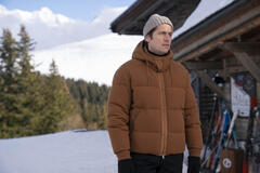 Lucas Bravo come Gabriel in Emily in Paris 4x06